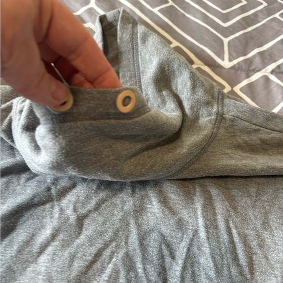 Aerie offline sweatshirt size small. Great condition - Picture 4 of 12